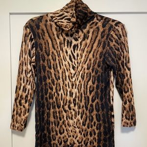 L'AGENCE Aja Leopard turtleneck - size small